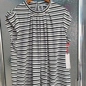 NWT Black and White Stripped Top from Elle XXL